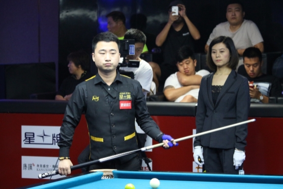 也是球场上 也是球场上