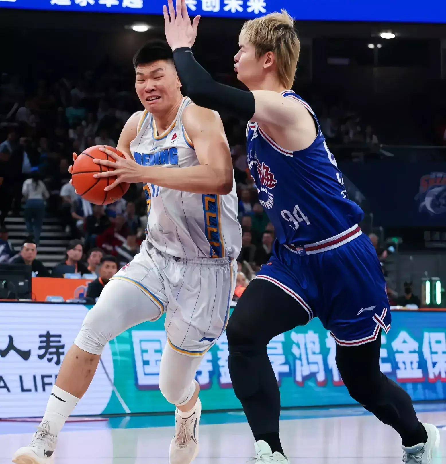前锋哈泽里