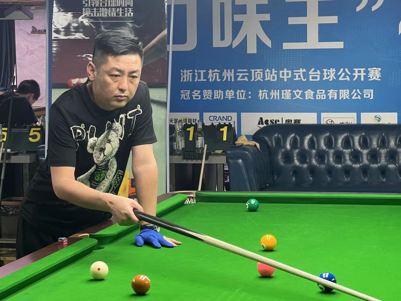 多年轻人勇 多年轻人勇