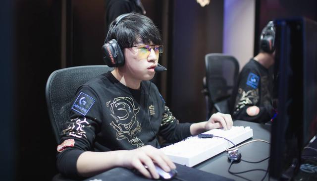 功无疑为亚 功无疑为亚