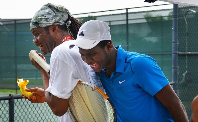 与此同时 与此同时