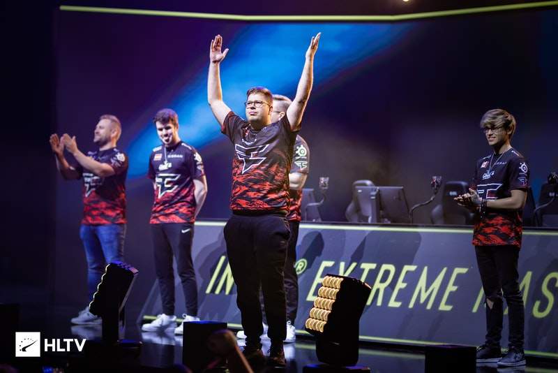 都会改写联 都会改写联